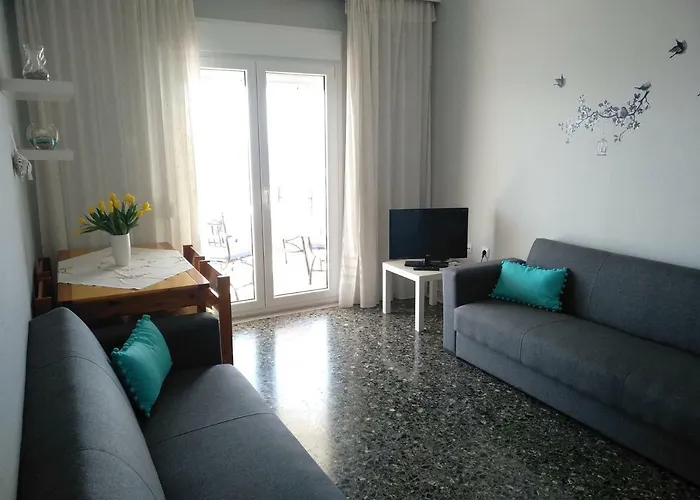 Apartament Absolut View PalaiónTsiflíkion